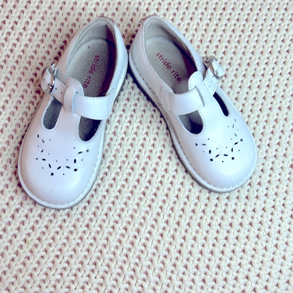 Stride Rite T Strap Mary Jane’s- vintage